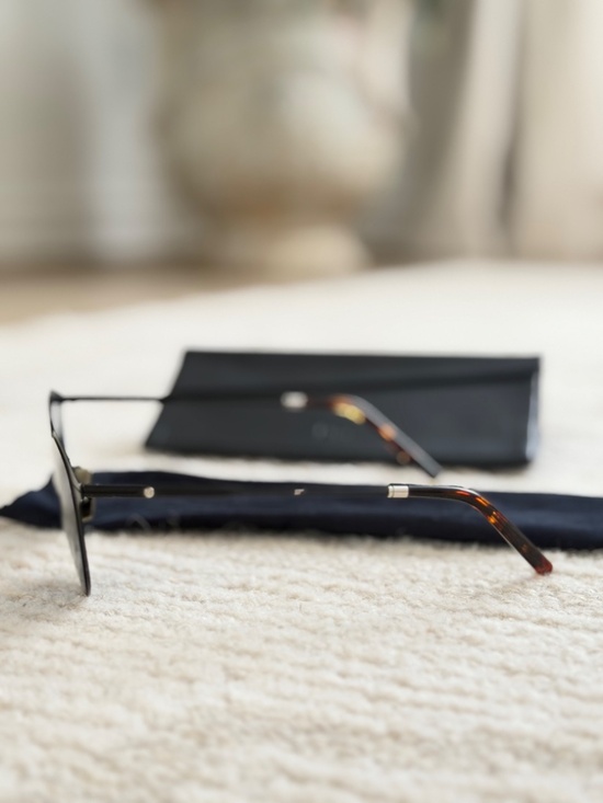 Dior Essential RU matte black sunglasses main image 4
